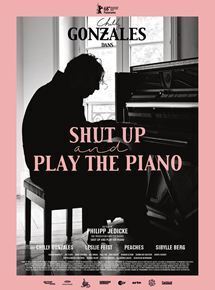 Affiche du film Shut up and play the piano